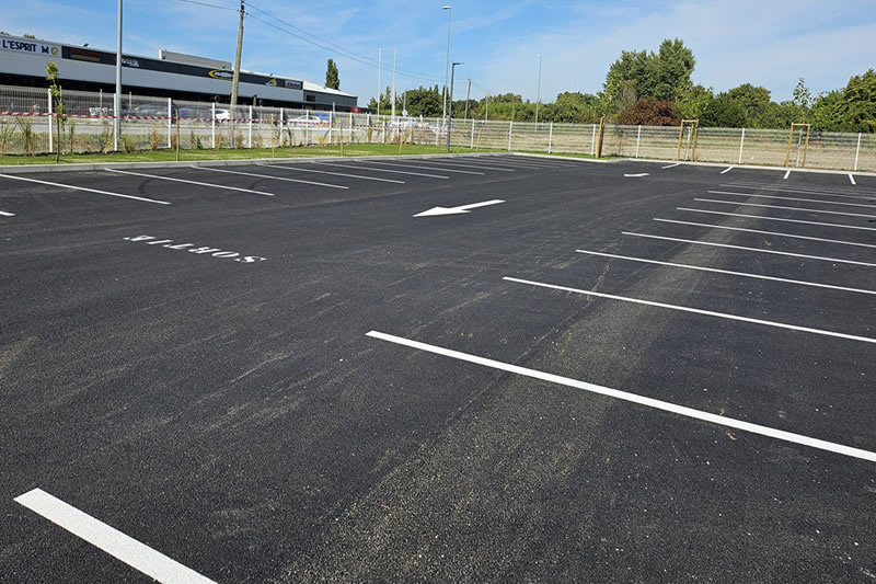 Marquage_Sol_Parking_place-voiturePau_Tarbes_Bayonne